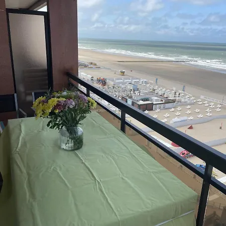 Apartament Bristol Palace Seaview 7e Verdieping, 30 Meter *