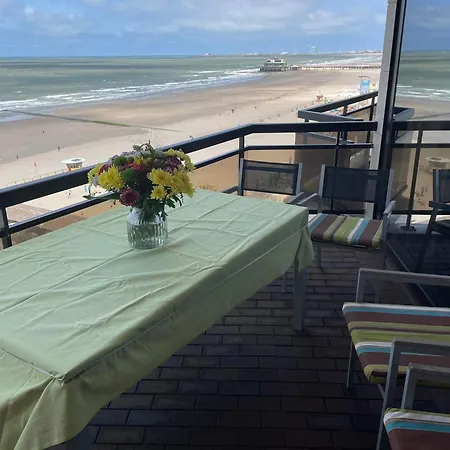 Bristol Palace Seaview 7e Verdieping, 30 Meter Апартаменты *